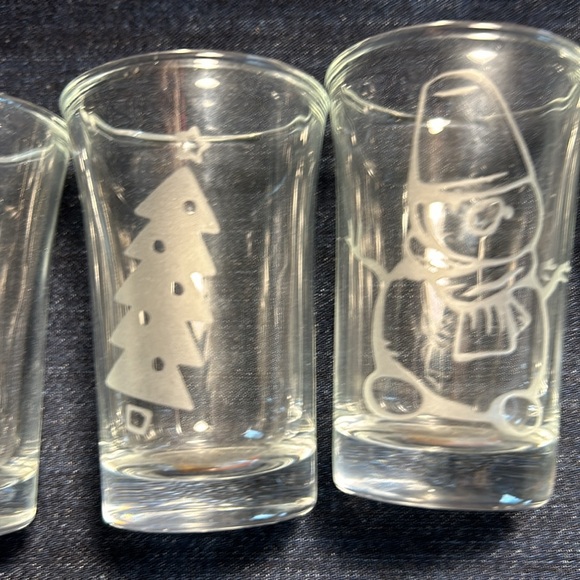 3/$25 Holiday Etched Shot Glasses. Set of 6 - Picture 3 of 4